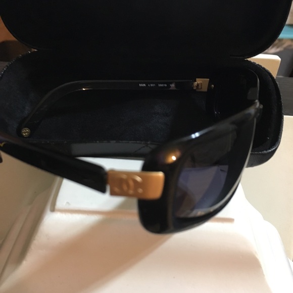 SOLD Chanel Black Square Sunglasses 1067608 5026 - Picture 3 of 8